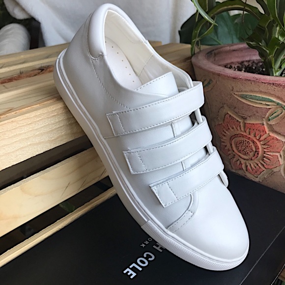 Price firm- Kenneth Cole Kingcro Sneakers - Picture 4 of 15